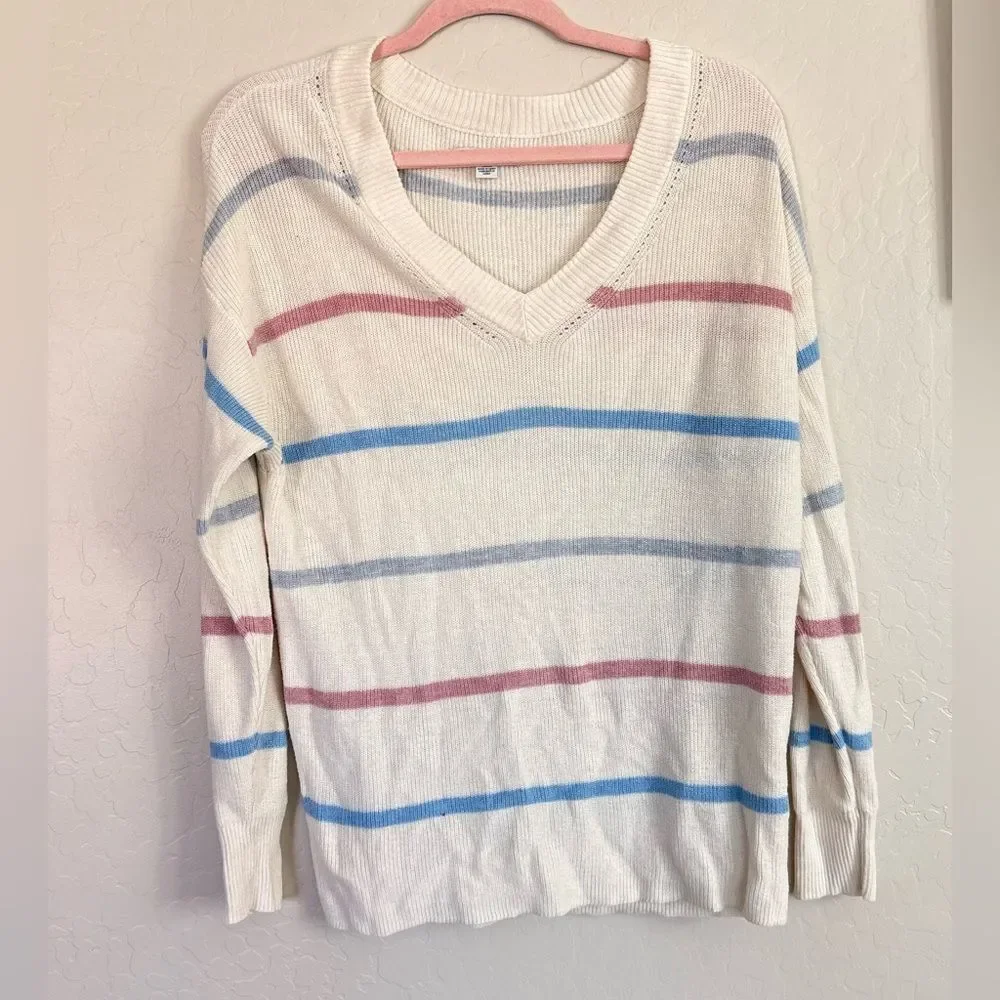 American Eagle Outfitters Striped V-Neck Sweater Small